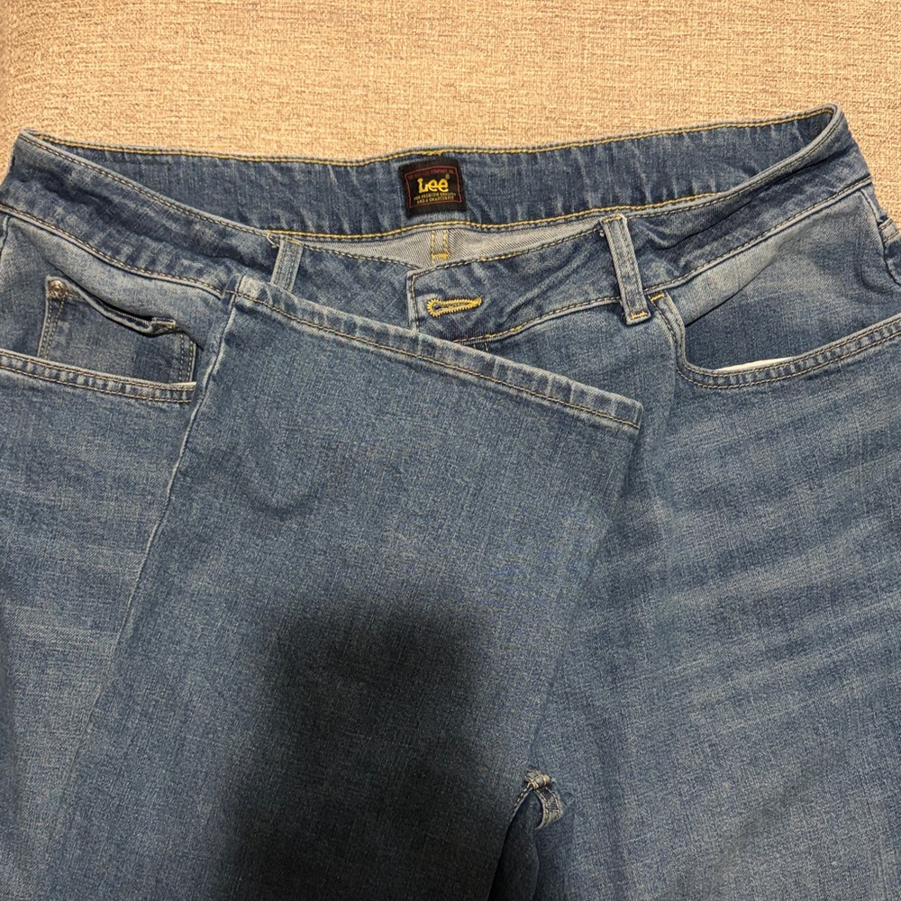 Lee Classic Blue Jeans